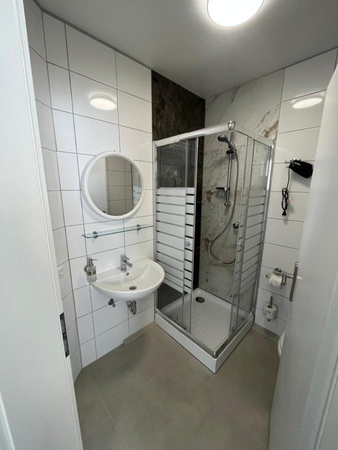 Uebernachtung By Tag Apartment Kassel